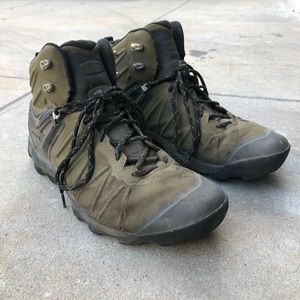 Keen hiking boots size 11.5